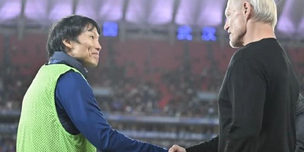 邓卓翔：打最激烈的仗，做情绪最稳定的教练