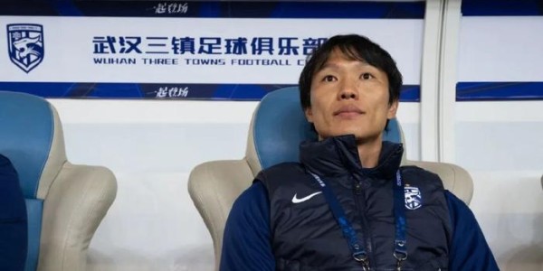 邓卓翔：打最激烈的仗，做情绪最稳定的教练