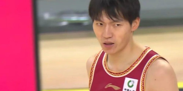 五星体育直播源-晋级四强！山东男篮1分险胜浙江 陈林坚19+6+关键三分球 吴前14+5